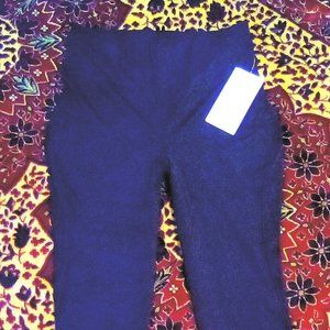 Black lulu lemon crop legginga